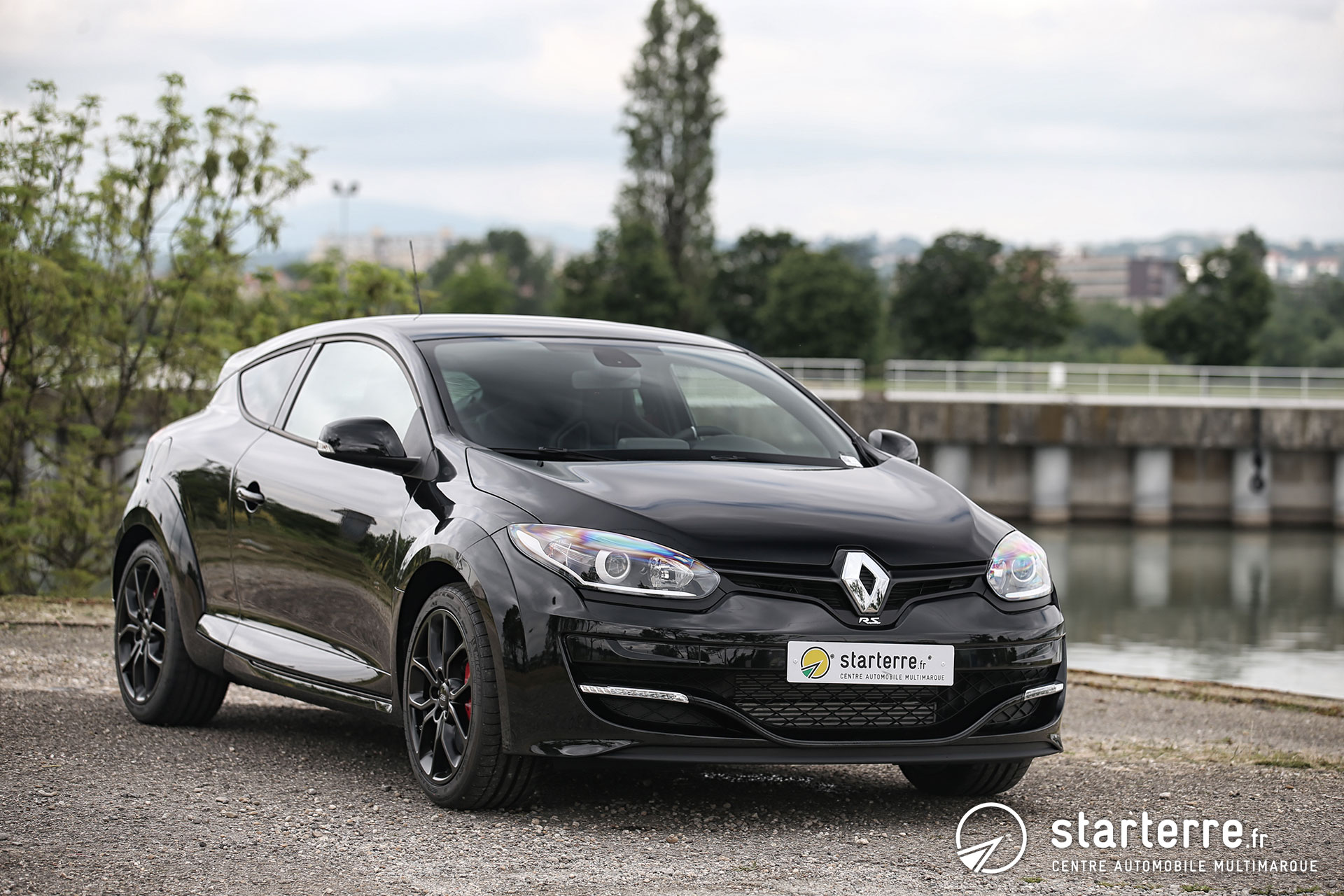 https://mag.starterre.fr/wp-content/uploads/2016/07/Renault-Megane-III-RS-02.jpg